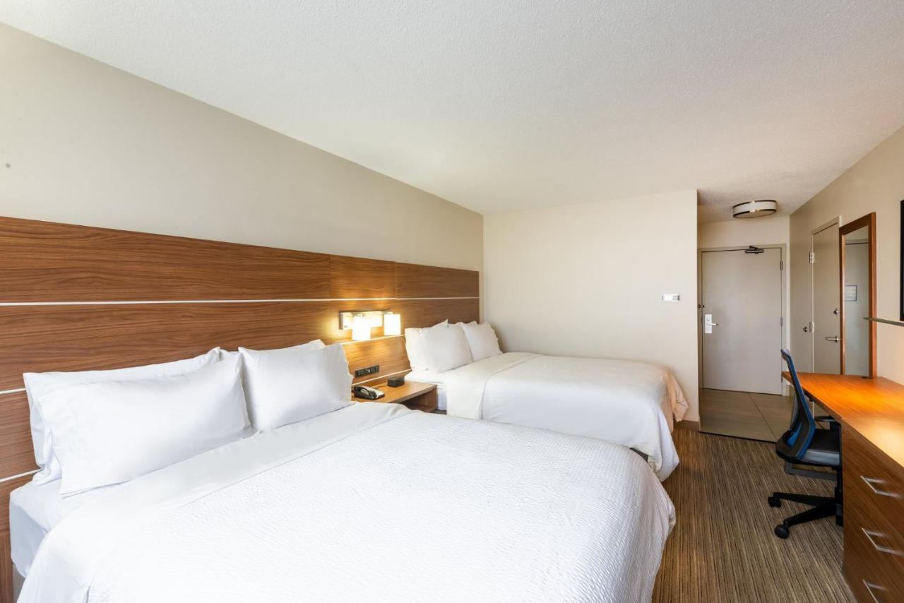 Holiday Inn Express Vermilion By Ihg Exteriér fotografie