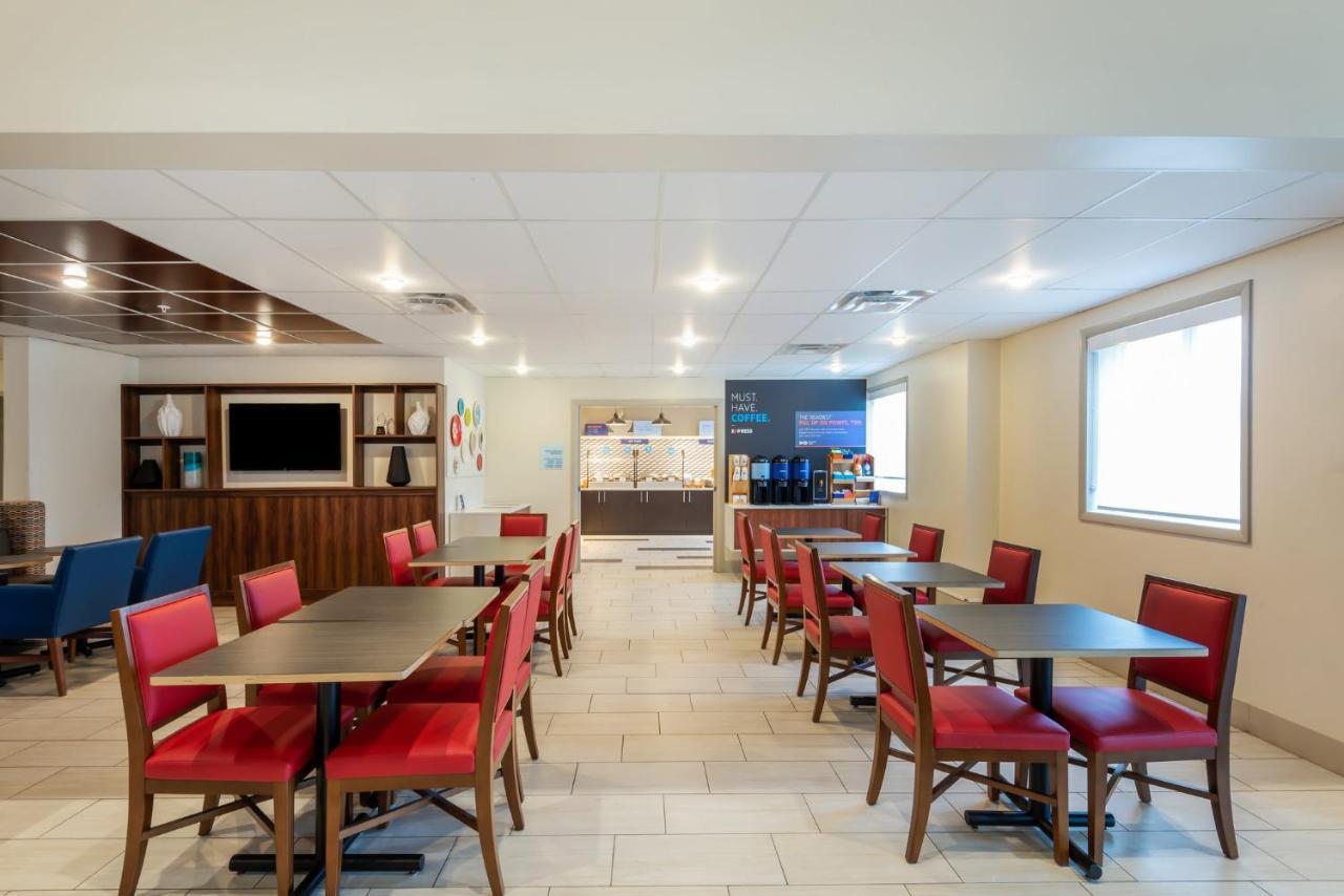 Holiday Inn Express Vermilion By Ihg Exteriér fotografie